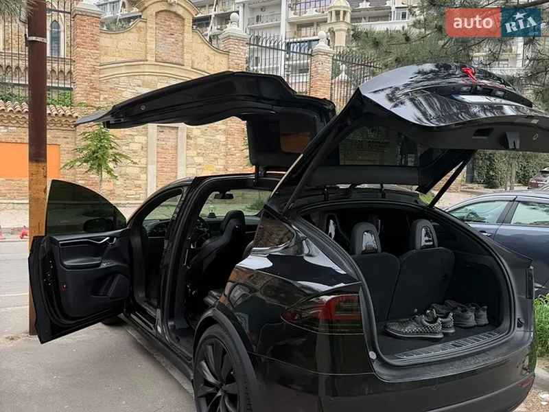 Tesla Model X
