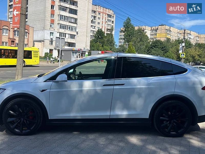 Внедорожник / Кроссовер Tesla Model X 2017 в Львове