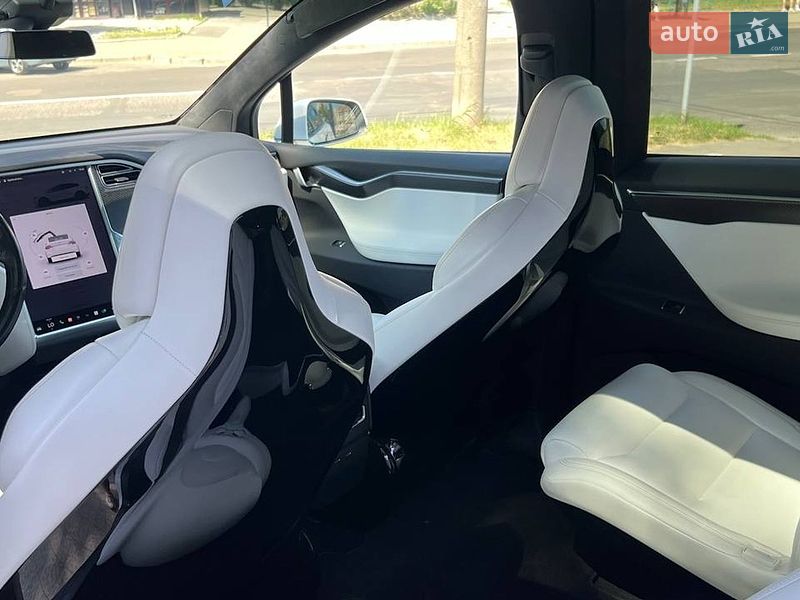 Внедорожник / Кроссовер Tesla Model X 2017 в Львове