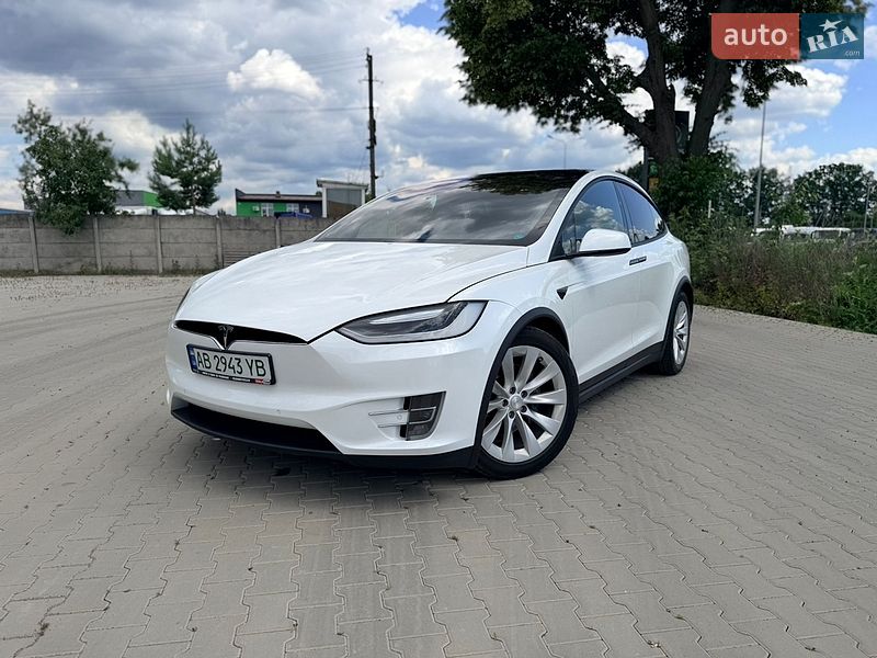 Внедорожник / Кроссовер Tesla Model X 2017 в Виннице