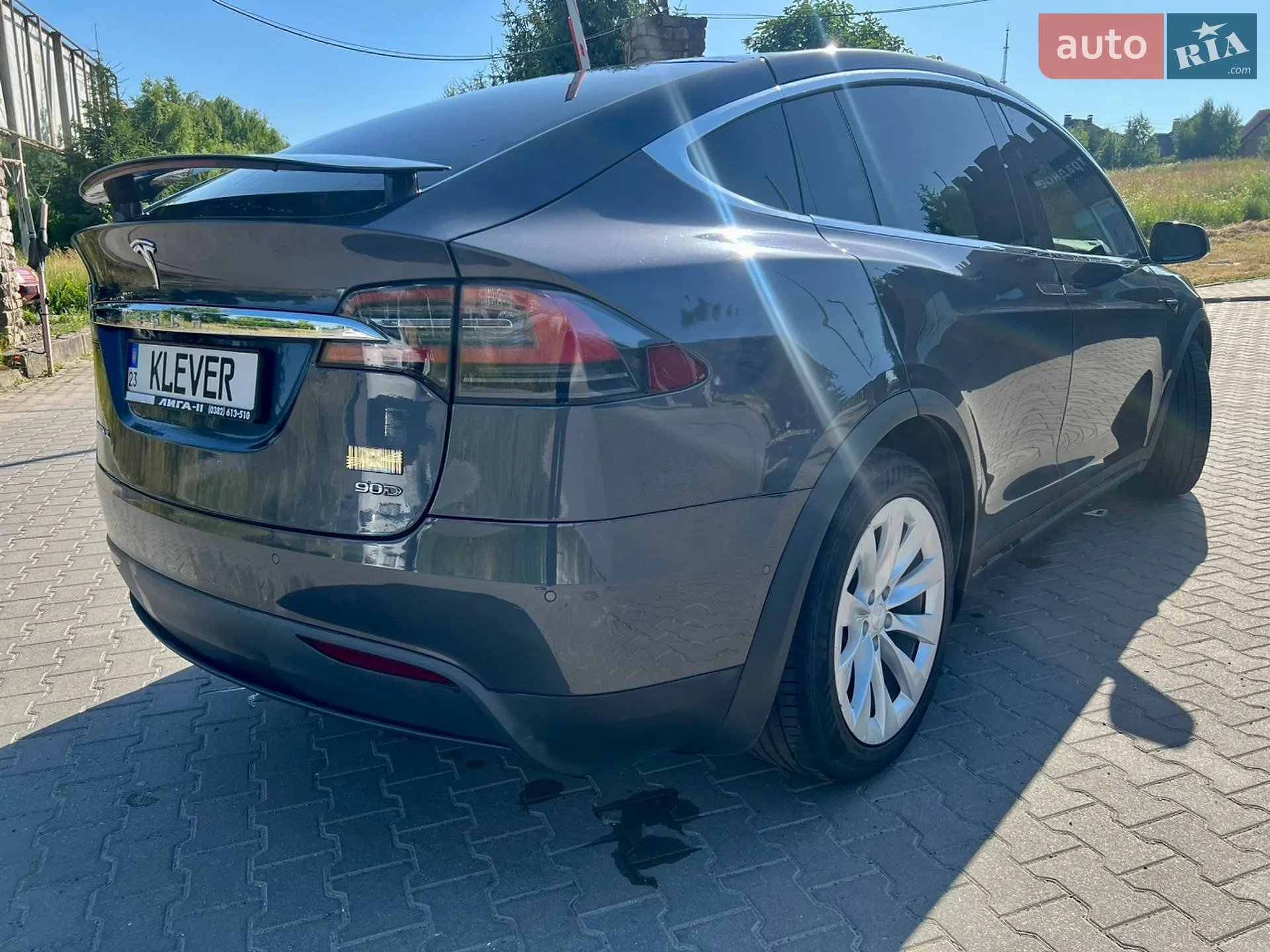 Tesla Model X 2017 VIN 5YJXCBE20HF051328 фото оголошення 26 з 35