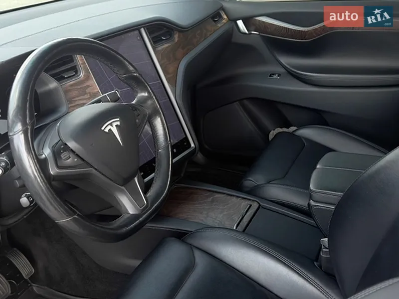 Tesla Model X 2018 VIN 5YJXCBE23JF102486 фото оголошення 13 з 55