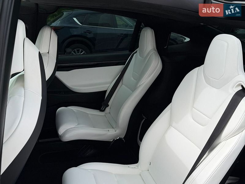 Позашляховик / Кросовер Tesla Model X 2017 в Луцьку фото 12 Позашляховик / Кросовер Tesla Model X 2017 в Луцьку