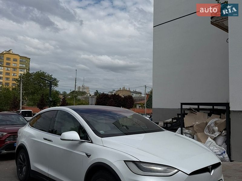 Позашляховик / Кросовер Tesla Model X 2017 в Луцьку фото 14 Позашляховик / Кросовер Tesla Model X 2017 в Луцьку
