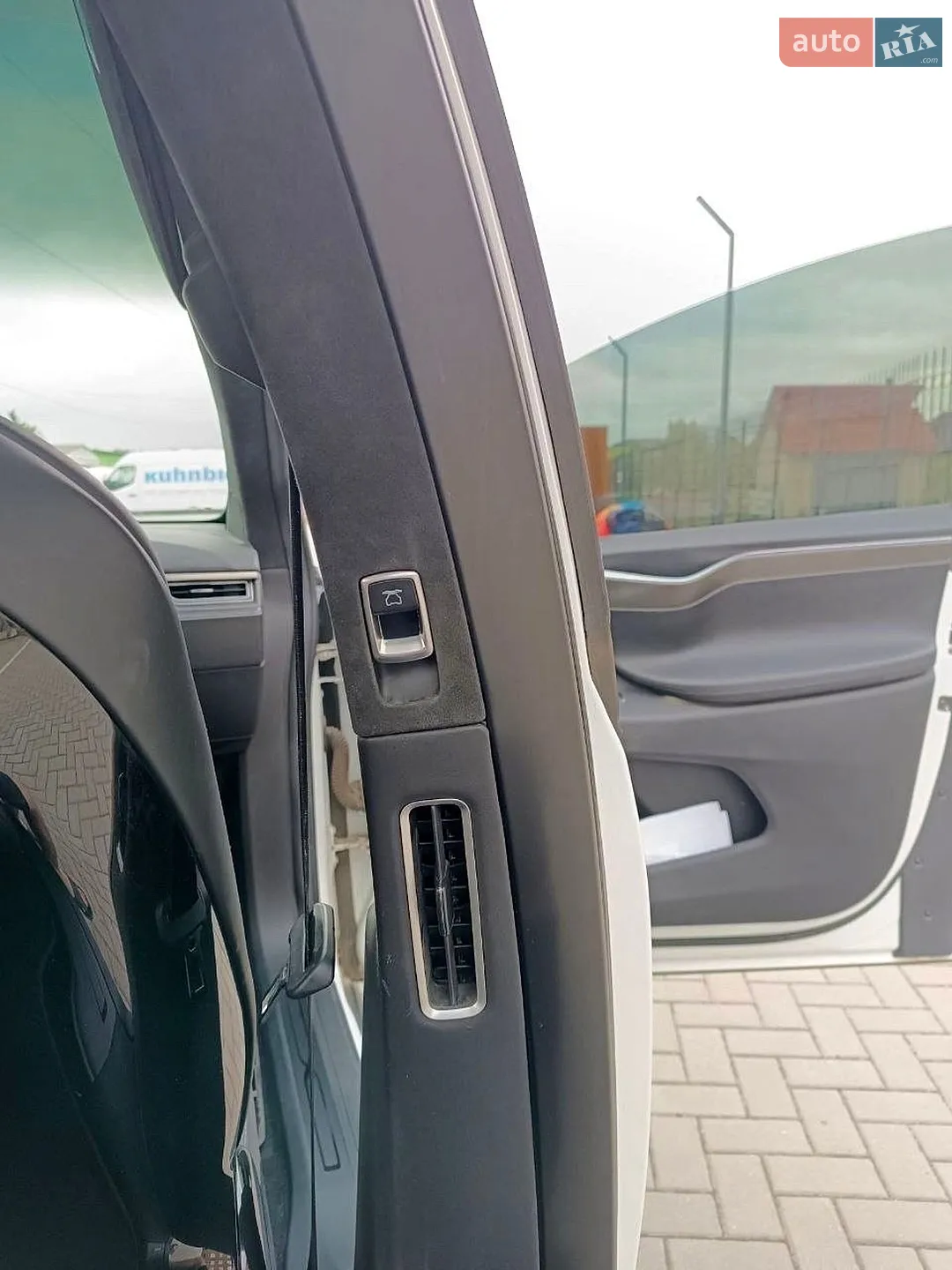 2016 Tesla Model X - мініатюра 21