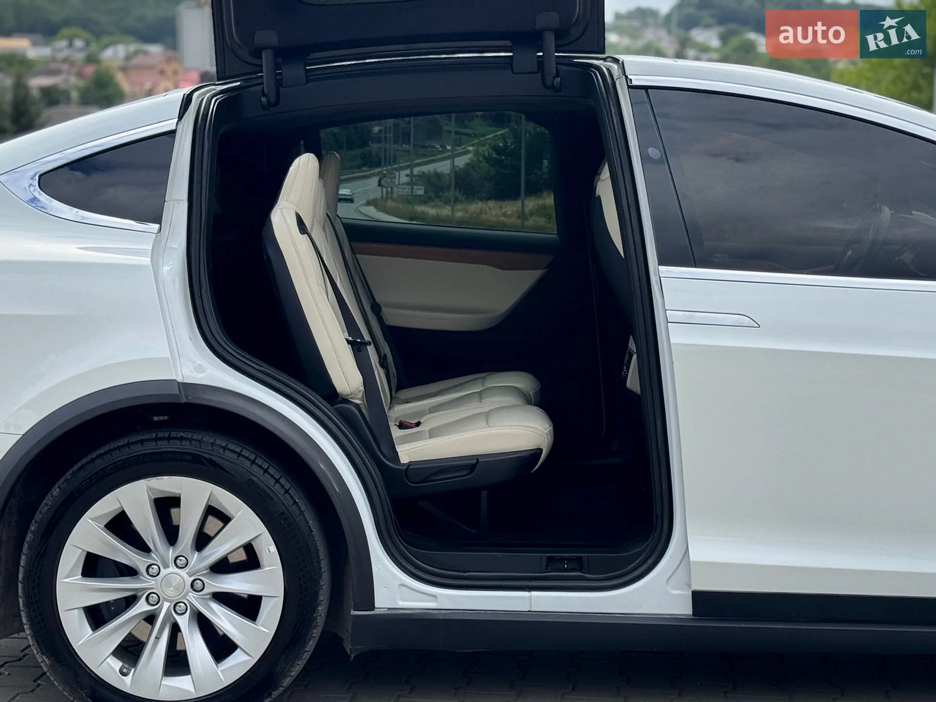 2020 Tesla Model X - мініатюра 13