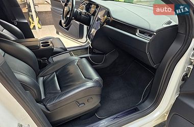 Позашляховик / Кросовер Tesla Model X 2017 в Одесі