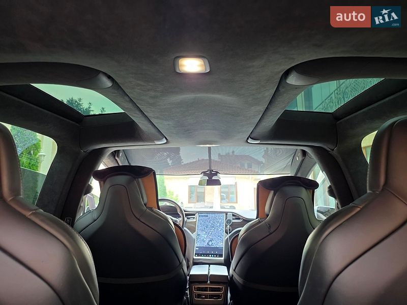 Позашляховик / Кросовер Tesla Model X 2017 в Одесі