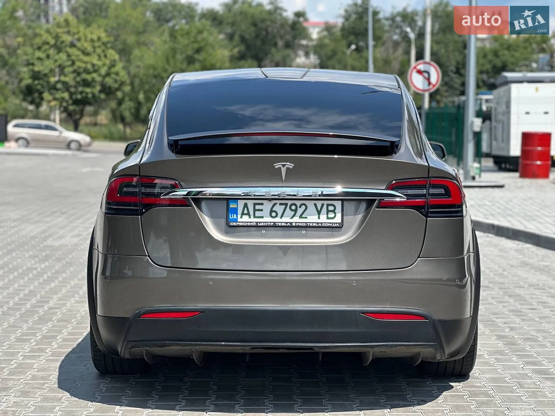 2016 Tesla Model X - мініатюра 5