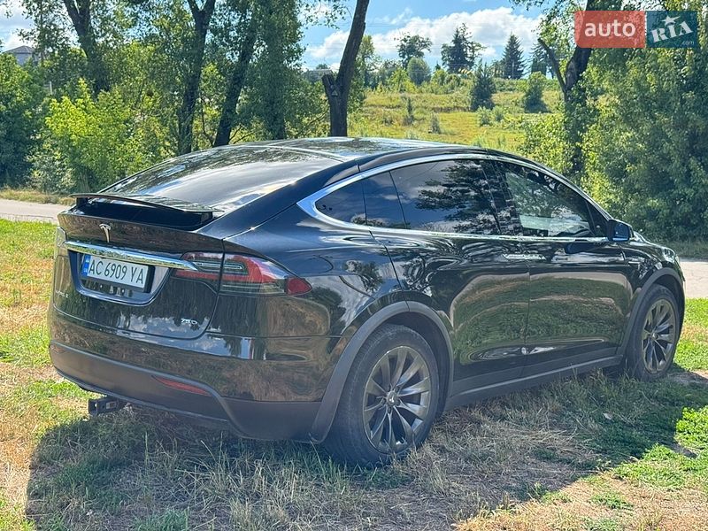 Внедорожник / Кроссовер Tesla Model X 2018 в Виннице