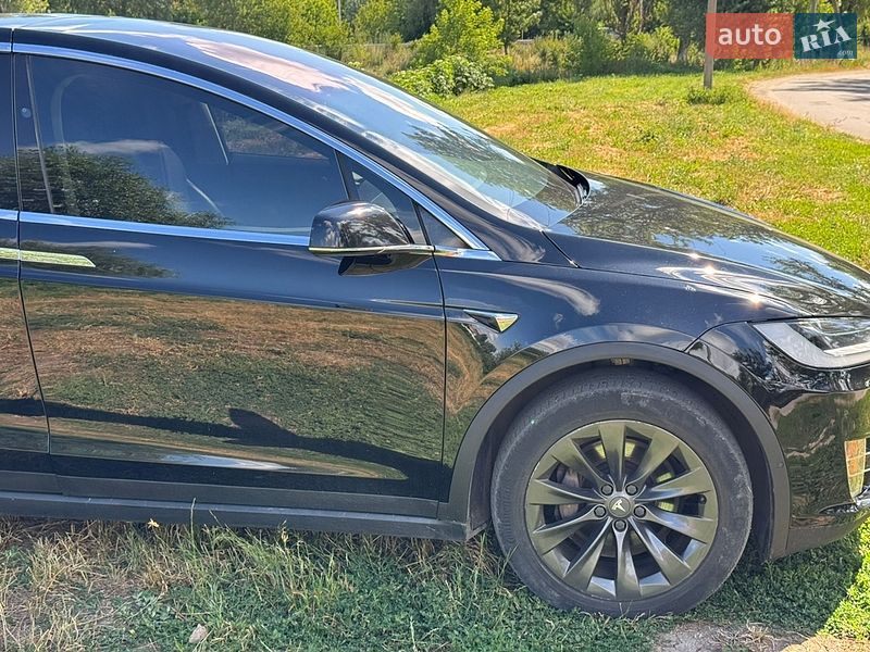 Внедорожник / Кроссовер Tesla Model X 2018 в Виннице