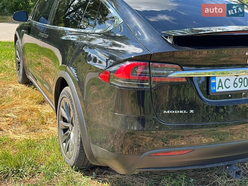 Внедорожник / Кроссовер Tesla Model X 2018 в Виннице