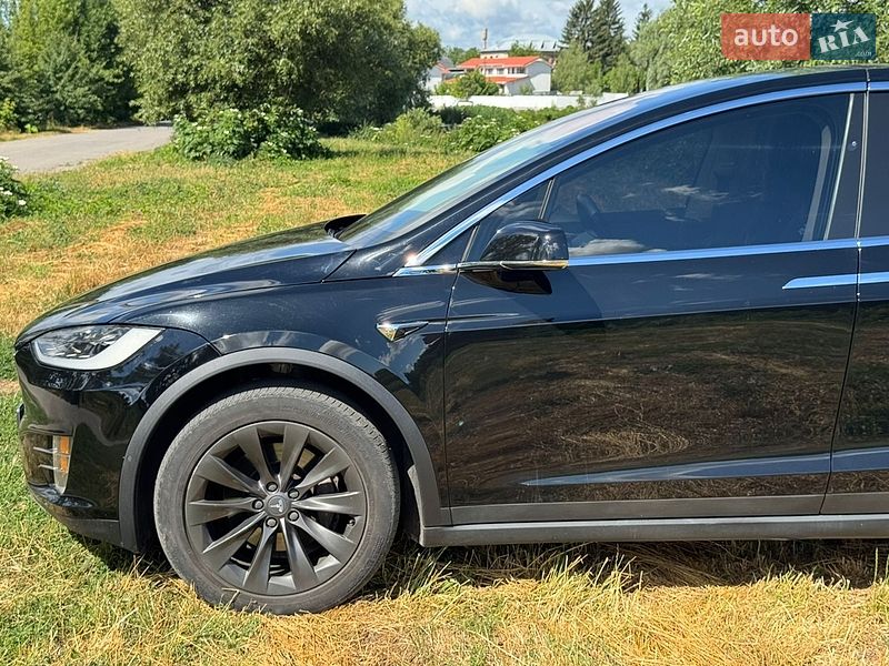 Внедорожник / Кроссовер Tesla Model X 2018 в Виннице