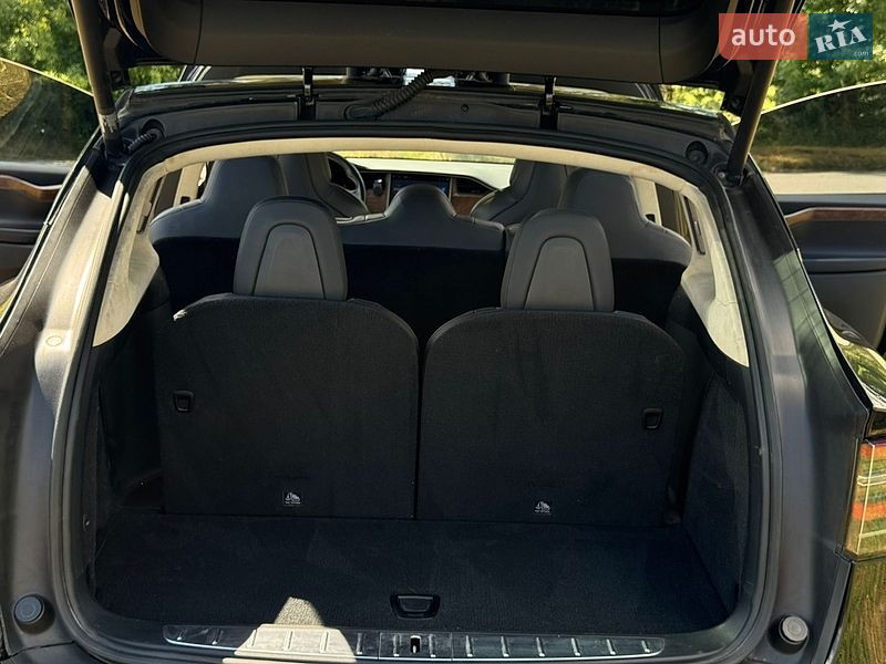 Внедорожник / Кроссовер Tesla Model X 2018 в Виннице