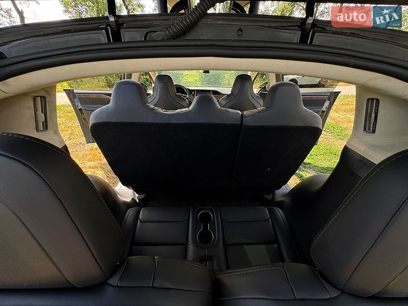 Внедорожник / Кроссовер Tesla Model X 2018 в Виннице