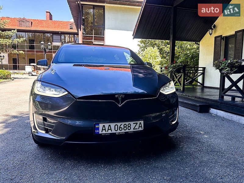 Позашляховик / Кросовер Tesla Model X 2017 в Києві фото 13 Позашляховик / Кросовер Tesla Model X 2017 в Києві