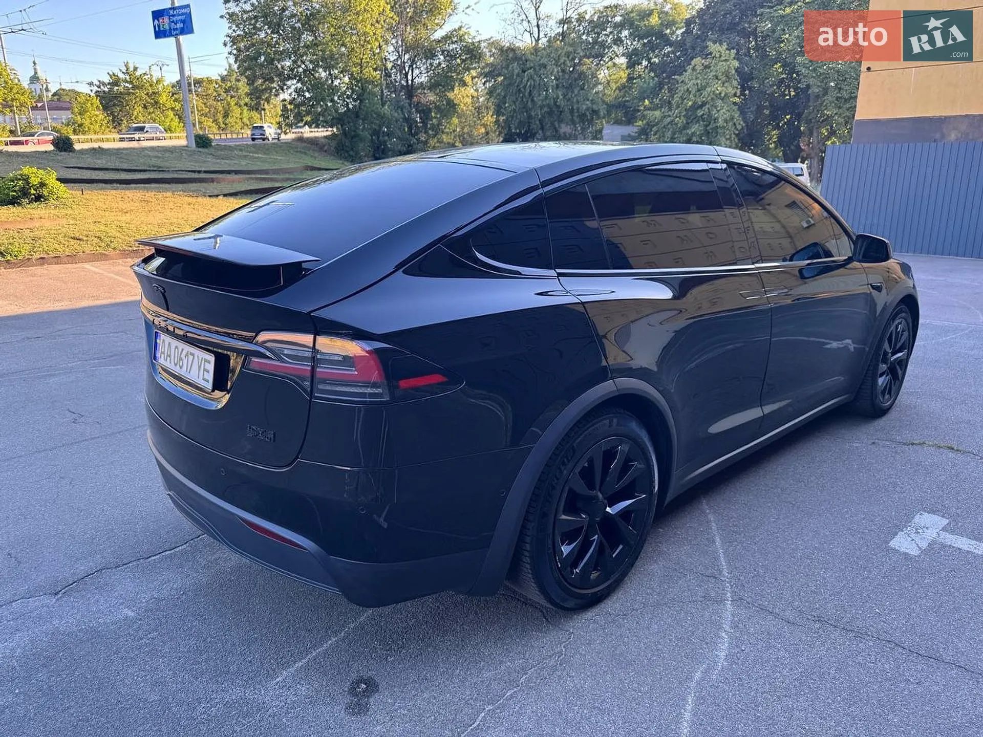 2022 Tesla Model X - мініатюра 8