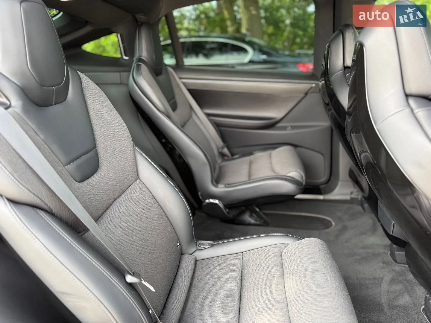 2016 Tesla Model X - мініатюра 11