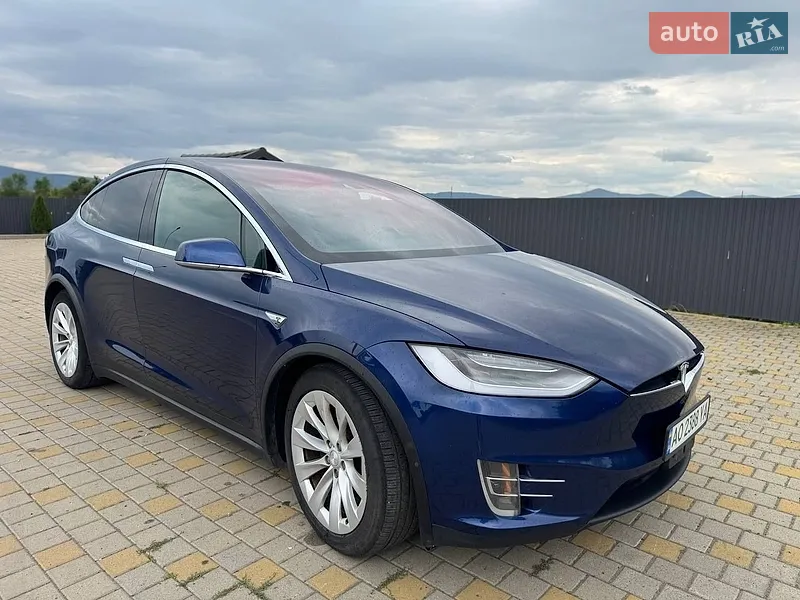 Tesla Model X 2016