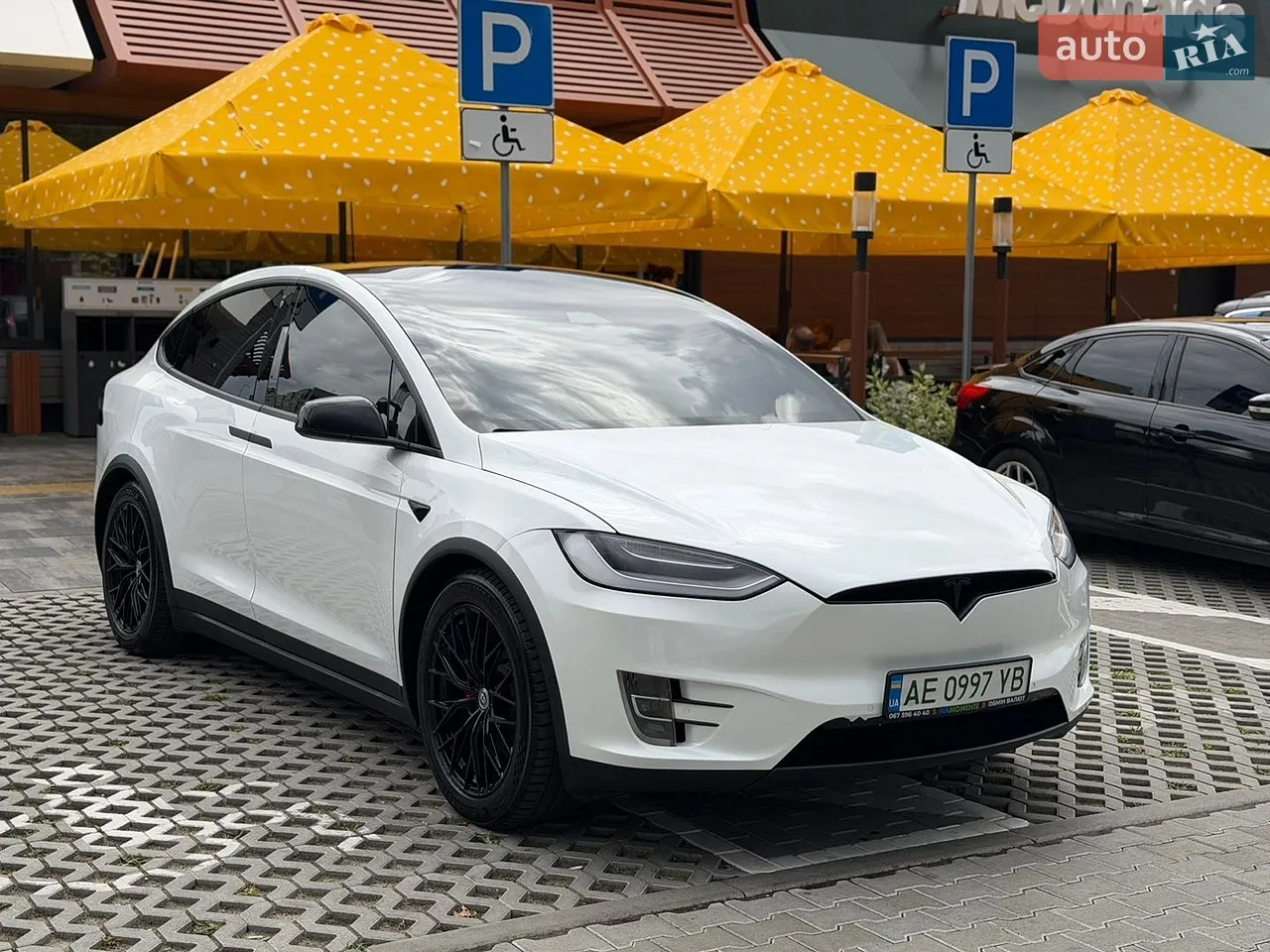 2020 Tesla Model X - мініатюра 8
