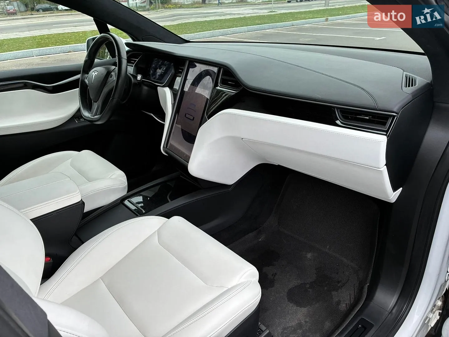 2020 Tesla Model X - мініатюра 21