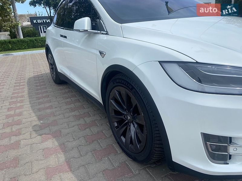 Внедорожник / Кроссовер Tesla Model X 2018 в Одессе фото 6 Внедорожник / Кроссовер Tesla Model X 2018 в Одессе