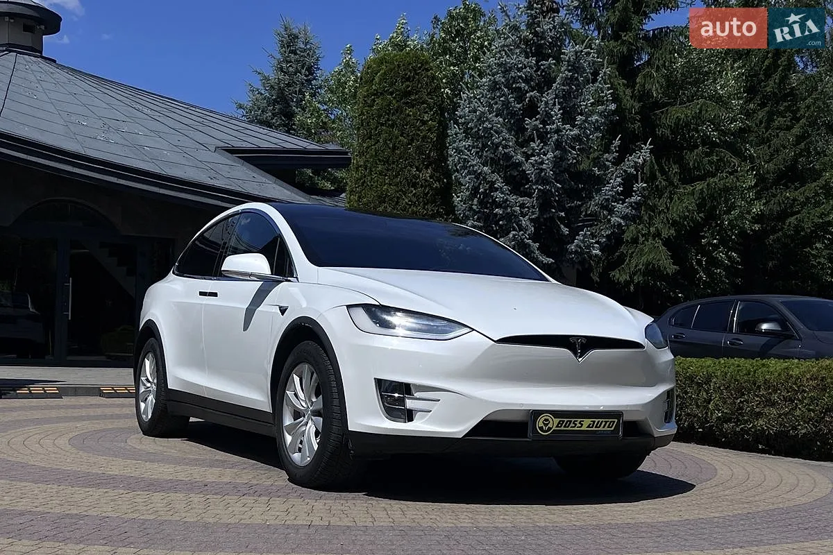 2018 Tesla Model X - фото 1