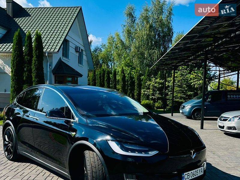 Внедорожник / Кроссовер Tesla Model X 2017 в Луцке