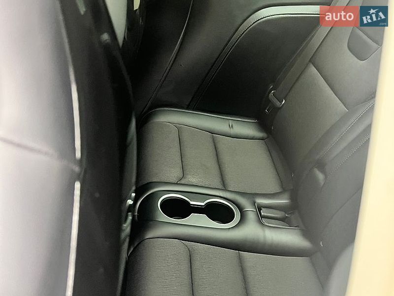 Позашляховик / Кросовер Tesla Model X 2016 в Чернівцях фото 11 Позашляховик / Кросовер Tesla Model X 2016 в Чернівцях