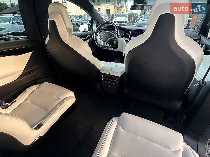Позашляховик / Кросовер Tesla Model X 2019 в Стрию фото 21 Позашляховик / Кросовер Tesla Model X 2019 в Стрию