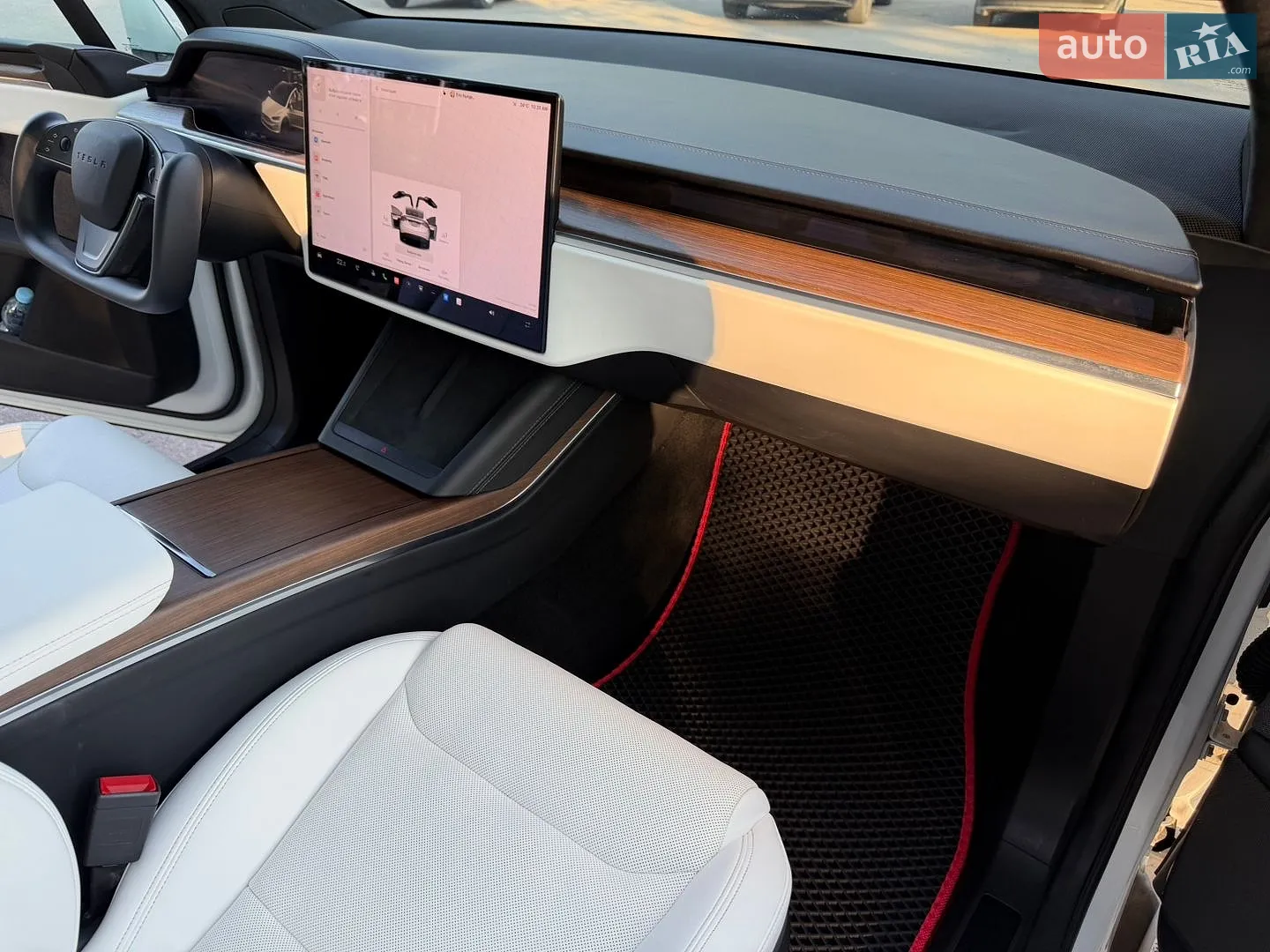 2022 Tesla Model X - мініатюра 13