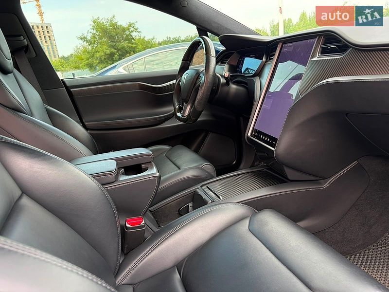 Позашляховик / Кросовер Tesla Model X 2019 в Києві