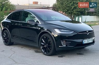 Внедорожник / Кроссовер Tesla Model X 2017 в Сквире