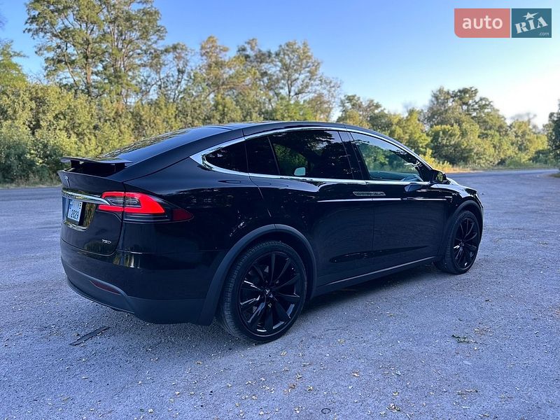 Позашляховик / Кросовер Tesla Model X 2017 в Сквирі фото 44 Позашляховик / Кросовер Tesla Model X 2017 в Сквирі