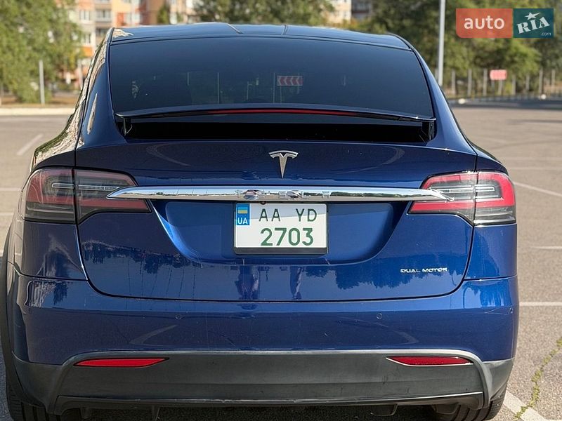 Внедорожник / Кроссовер Tesla Model X 2020 в Киеве