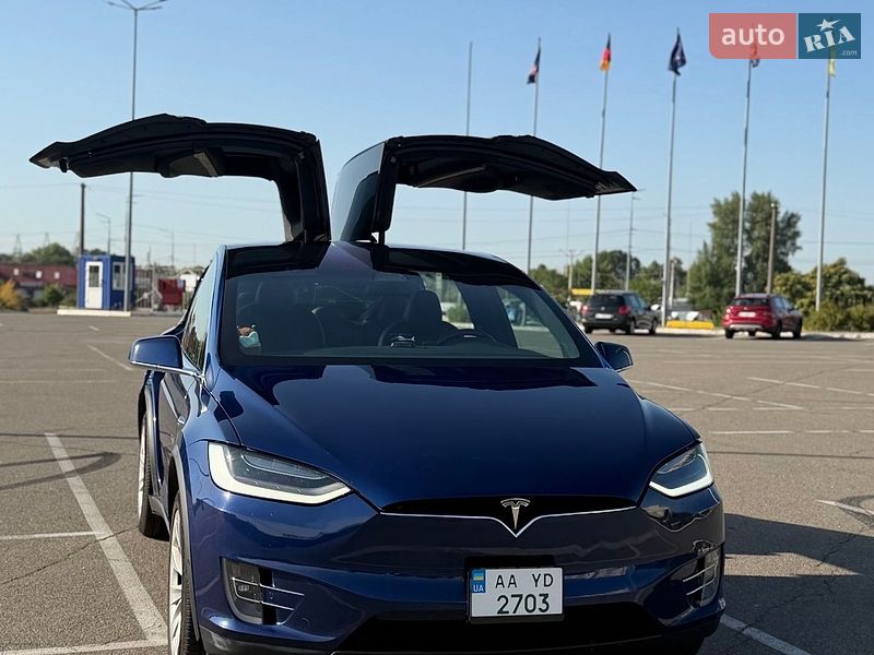 Внедорожник / Кроссовер Tesla Model X 2020 в Киеве