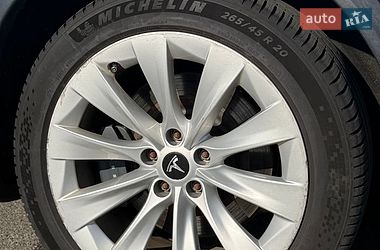 Внедорожник / Кроссовер Tesla Model X 2020 в Киеве