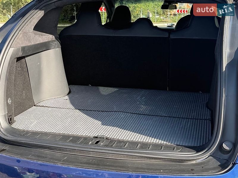 Внедорожник / Кроссовер Tesla Model X 2020 в Киеве