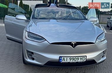 Внедорожник / Кроссовер Tesla Model X 2018 в Киеве