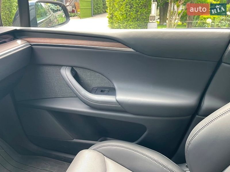 Внедорожник / Кроссовер Tesla Model X 2023 в Днепре
