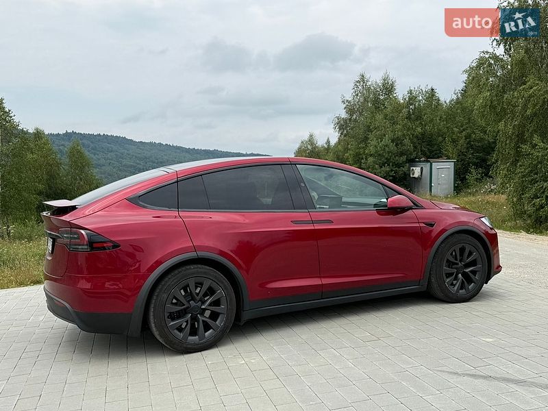 Внедорожник / Кроссовер Tesla Model X 2024 в Киеве