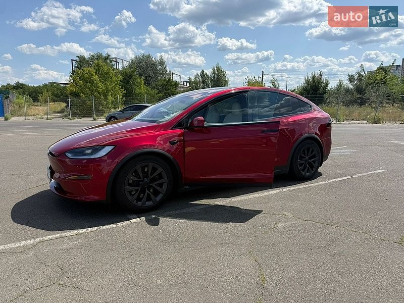 Внедорожник / Кроссовер Tesla Model X 2024 в Киеве