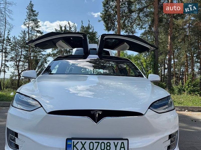 Внедорожник / Кроссовер Tesla Model X 2019 в Харькове