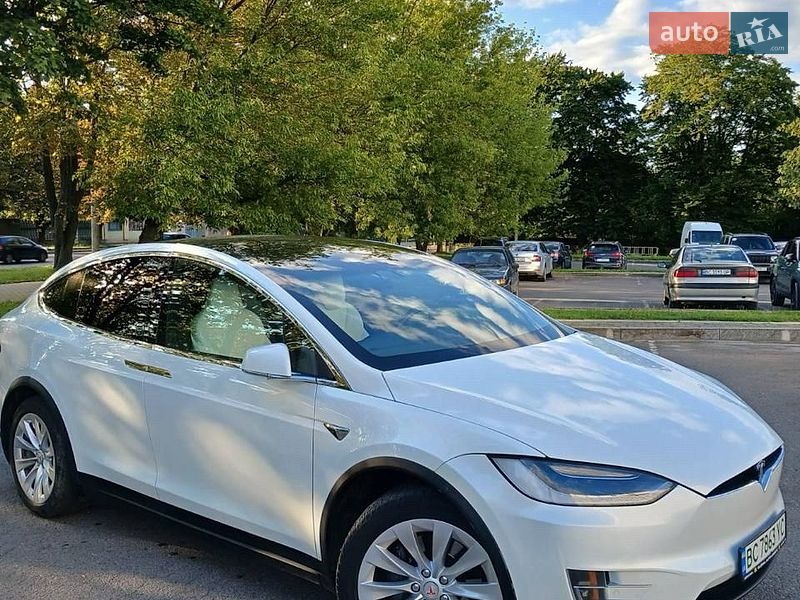 Позашляховик / Кросовер Tesla Model X 2018 в Львові фото 7 Позашляховик / Кросовер Tesla Model X 2018 в Львові