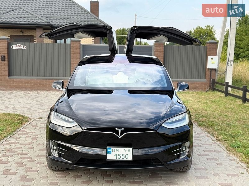 Tesla Model X 2020