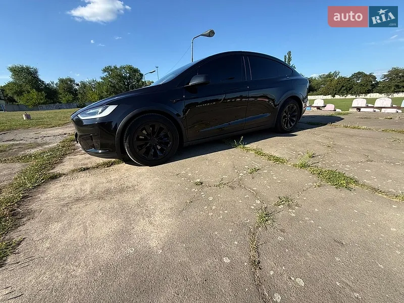 Tesla Model X 2017