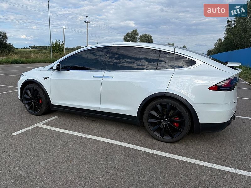 Позашляховик / Кросовер Tesla Model X 2020 в Києві