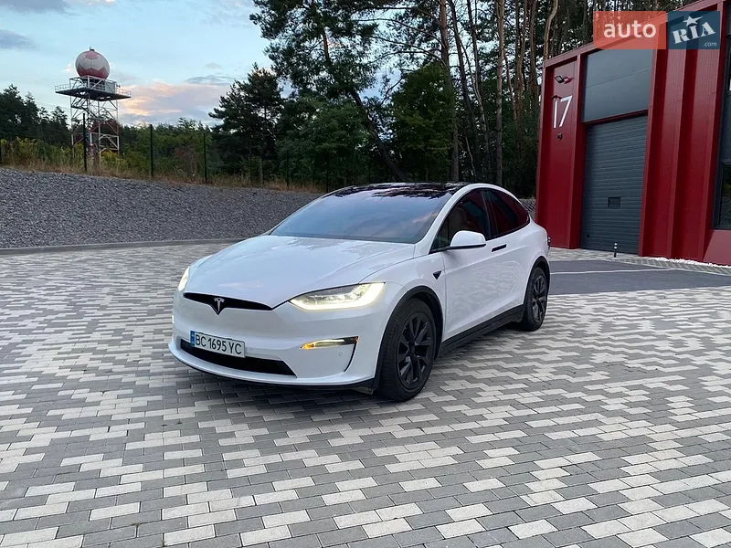 Tesla Model X