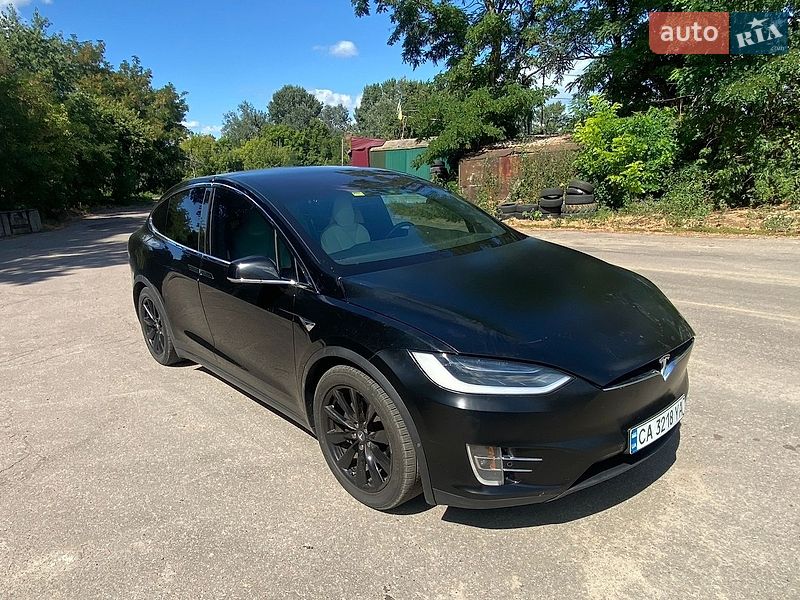 Внедорожник / Кроссовер Tesla Model X 2018 в Черкассах