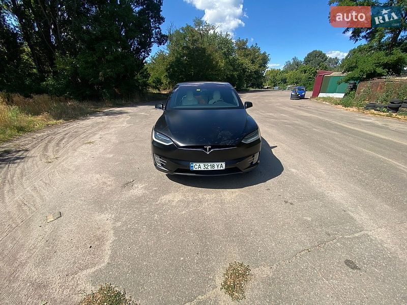 Внедорожник / Кроссовер Tesla Model X 2018 в Черкассах